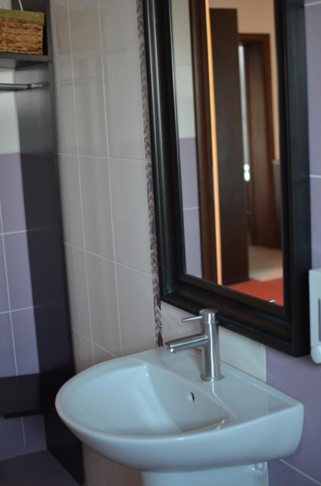 Vila Cu Trandafiri Cozy Apartments 2 Camere Bragadiru エクステリア 写真