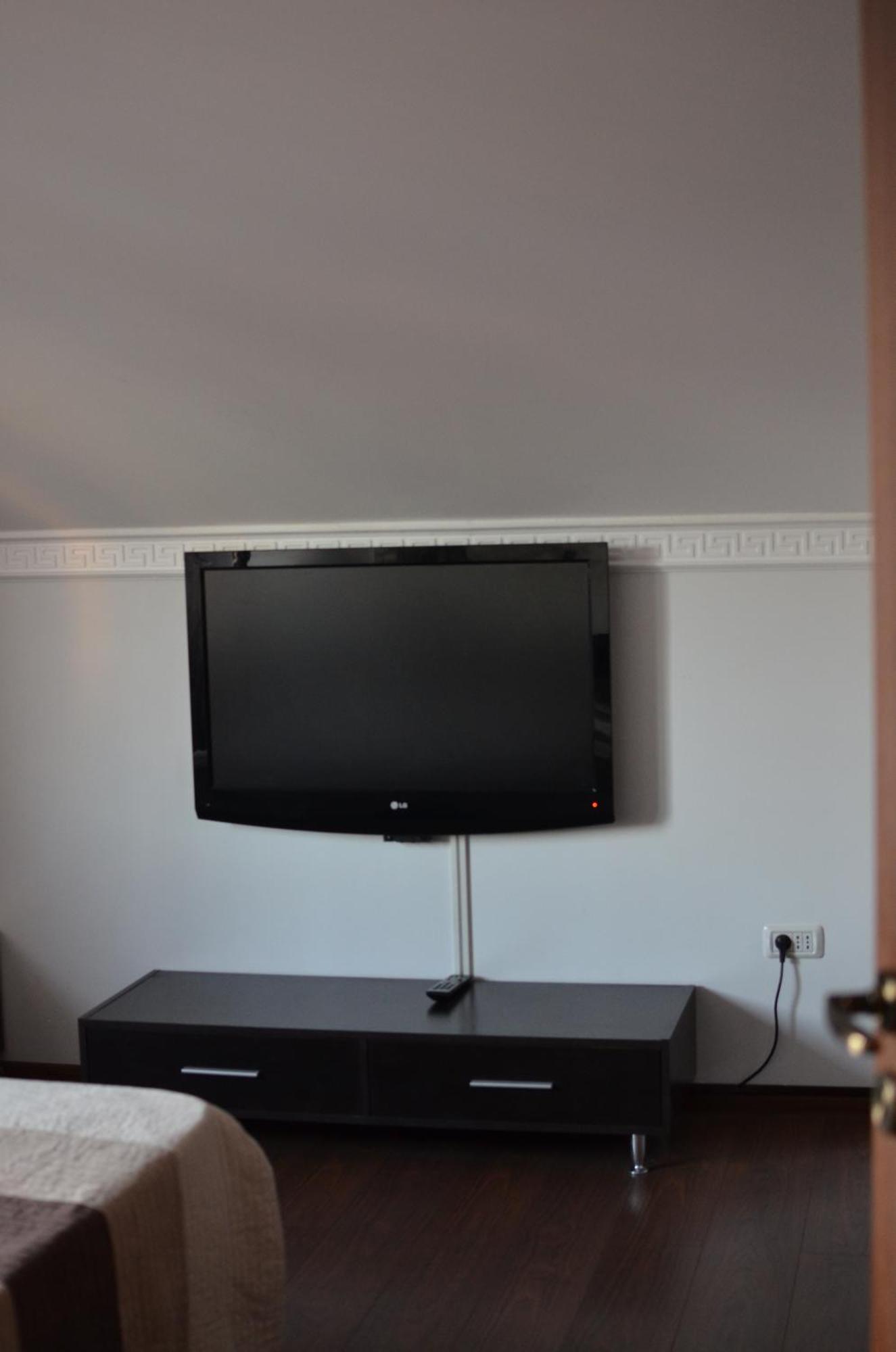 Vila Cu Trandafiri Cozy Apartments 2 Camere Bragadiru エクステリア 写真