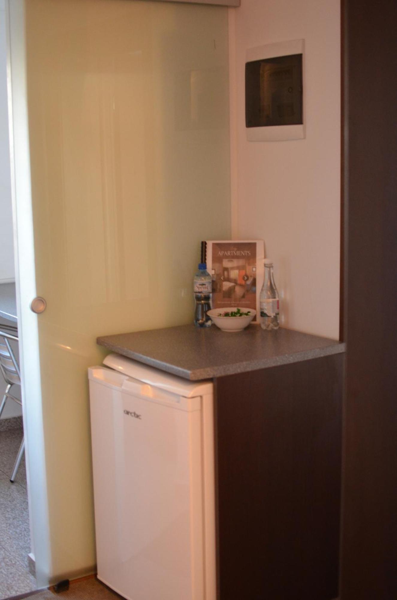 Vila Cu Trandafiri Cozy Apartments 2 Camere Bragadiru エクステリア 写真